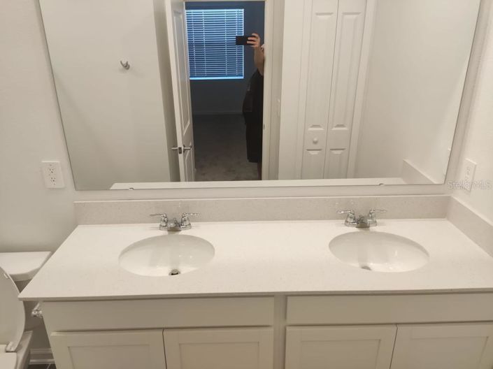 Image No.22-4 Bed Property for sale