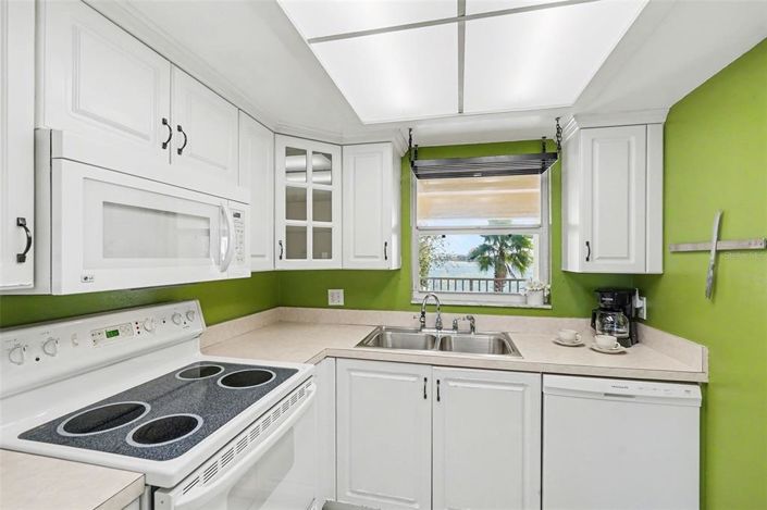 Image No.17-Propriété de 2 chambres à vendre à St. Pete Beach