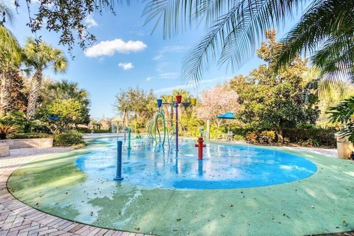 Image No.8-3 Bed Property for sale