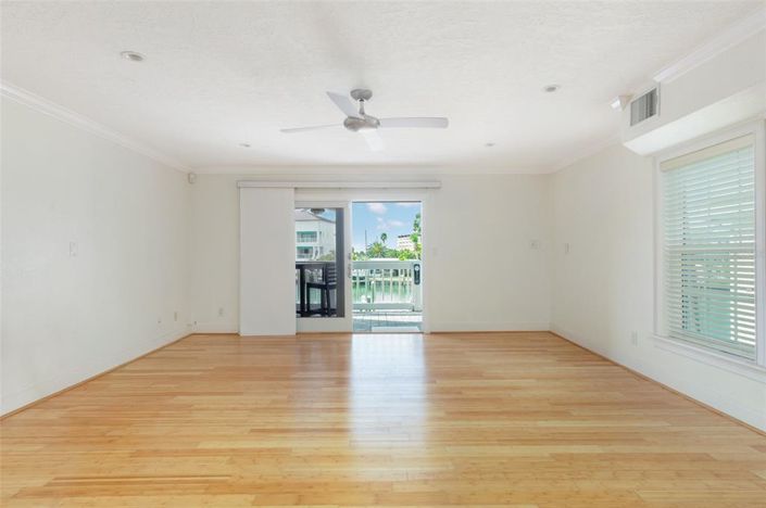 Image No.7-Maison de ville de 2 chambres à vendre à Treasure Island