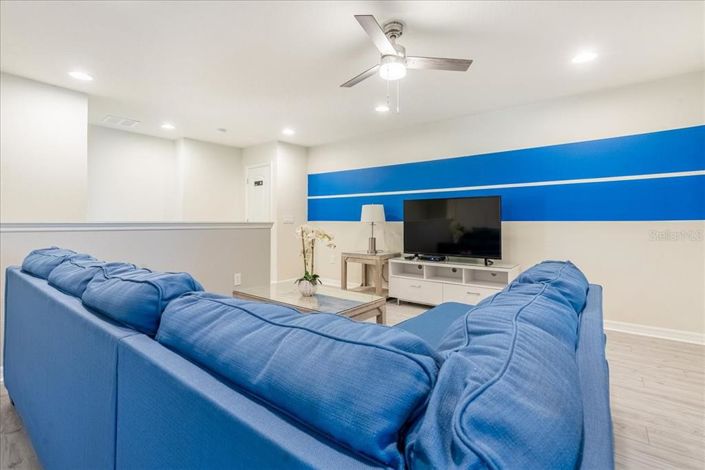 Image No.18-4 Bed Townhouse for sale