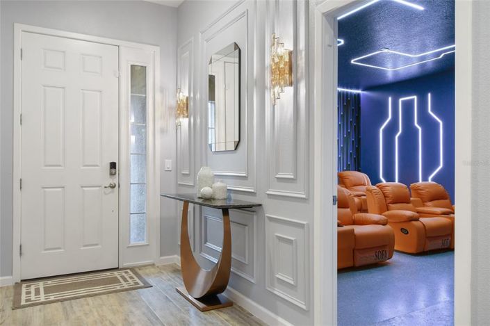 Image No.2-12 Bed Property for sale