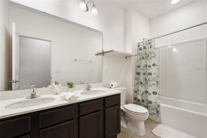 Image No.29-12 Bed Property for sale