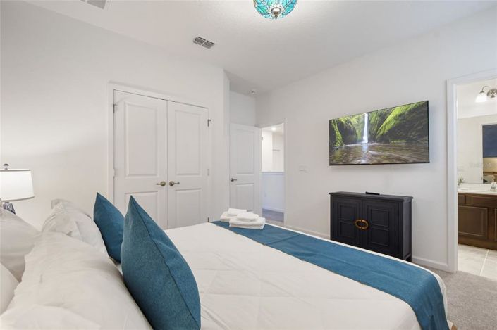 Image No.38-12 Bed Property for sale