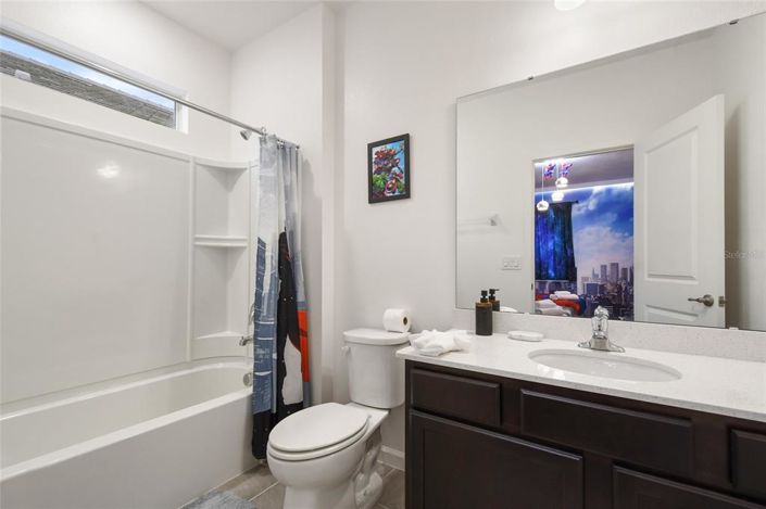 Image No.40-12 Bed Property for sale