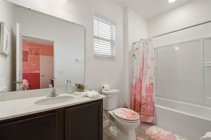 Image No.43-12 Bed Property for sale