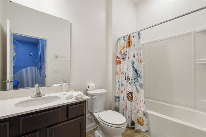 Image No.60-12 Bed Property for sale