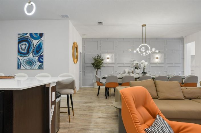 Image No.9-12 Bed Property for sale