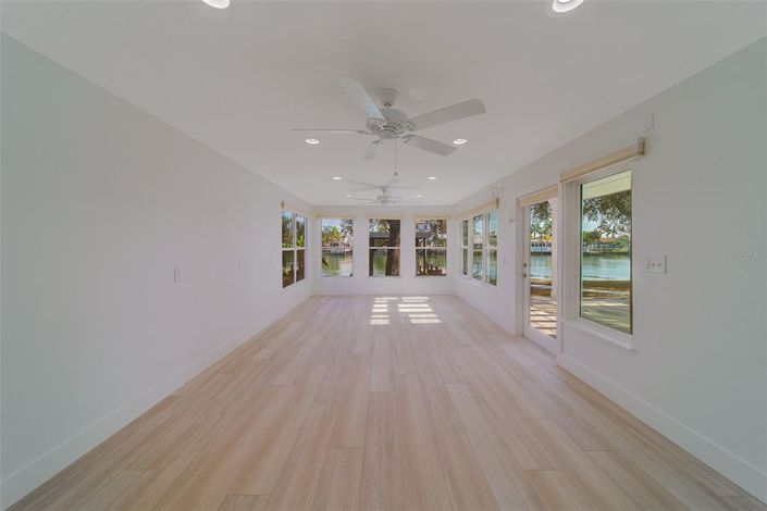 Image No.14-Propriété de 4 chambres à vendre à Clearwater