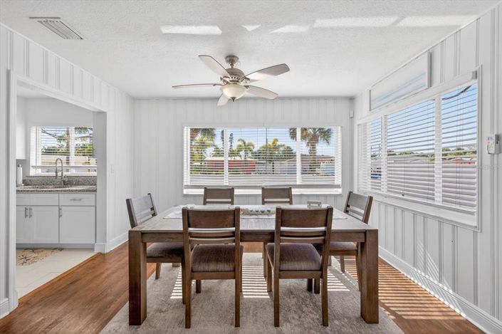 Image No.12-Propriété de 3 chambres à vendre à St. Pete Beach