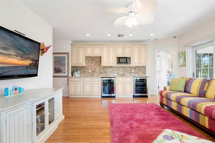 Image No.33-4 Bed Property for sale