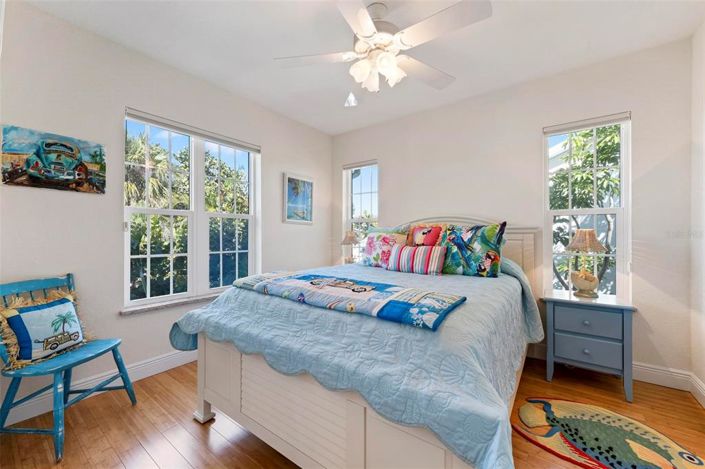 Image No.42-4 Bed Property for sale