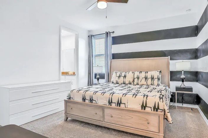 Image No.16-10 Bed Property for sale