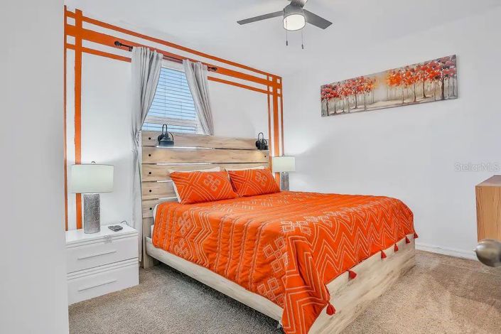 Image No.18-10 Bed Property for sale