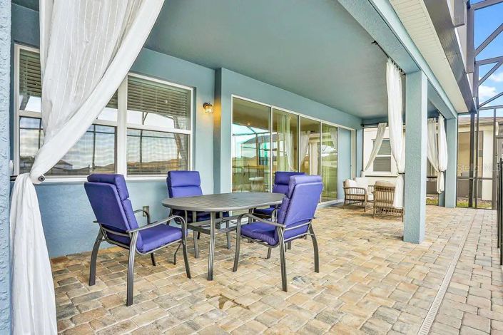 Image No.23-10 Bed Property for sale