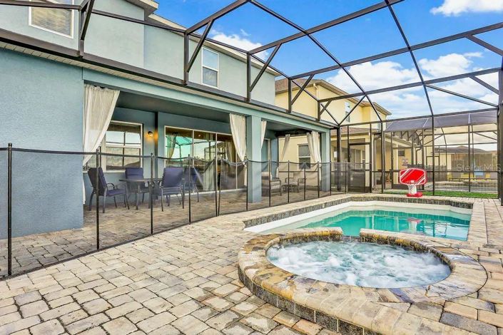 Image No.25-10 Bed Property for sale