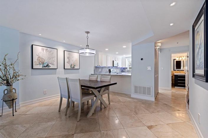 Image No.8-Propriété de 2 chambres à vendre à Treasure Island