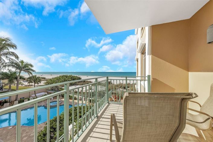 Image No.8-Propriété de 3 chambres à vendre à Treasure Island