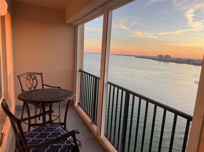 Image No.2-Propriété de 2 chambres à vendre à St. Petersburg