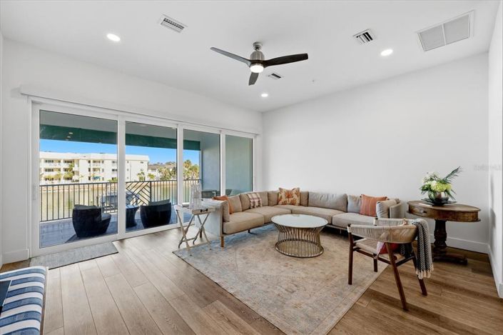 Image No.14-Maison de ville de 3 chambres à vendre à Treasure Island