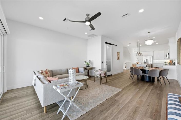 Image No.16-Maison de ville de 3 chambres à vendre à Treasure Island