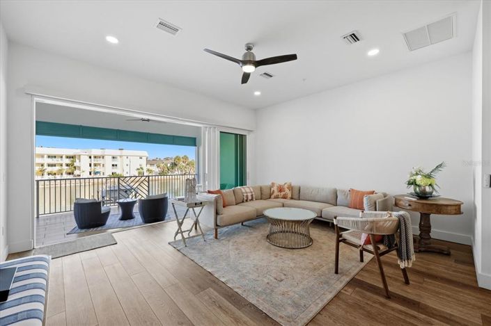 Image No.18-Maison de ville de 3 chambres à vendre à Treasure Island