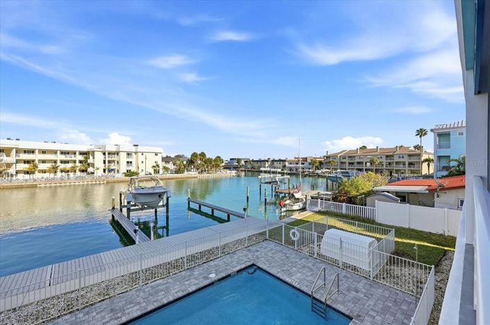 Image No.22-Maison de ville de 3 chambres à vendre à Treasure Island