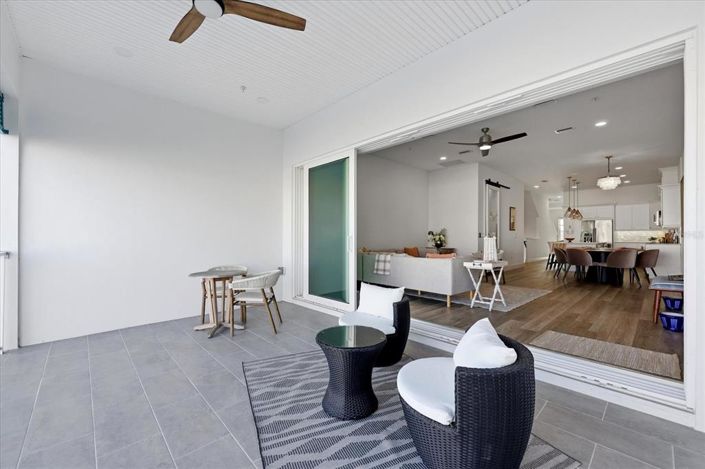 Image No.24-Maison de ville de 3 chambres à vendre à Treasure Island