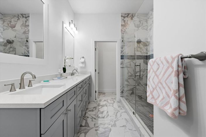 Image No.39-Maison de ville de 3 chambres à vendre à Treasure Island