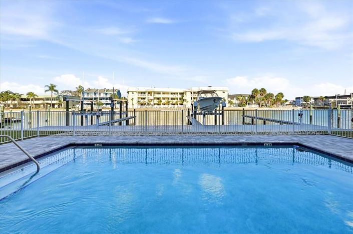 Image No.50-Maison de ville de 3 chambres à vendre à Treasure Island