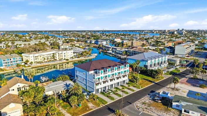 Image No.56-Maison de ville de 3 chambres à vendre à Treasure Island