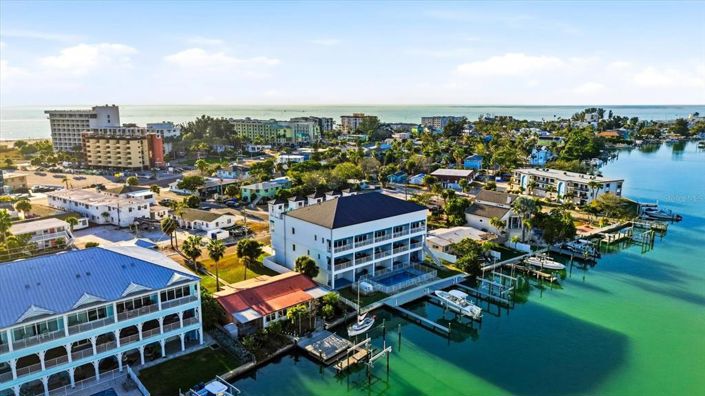 Image No.58-Maison de ville de 3 chambres à vendre à Treasure Island