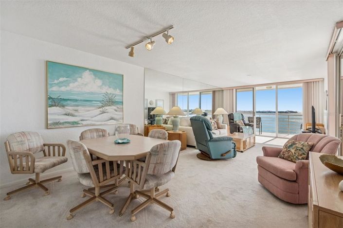 Image No.3-Propriété de 2 chambres à vendre à St. Petersburg