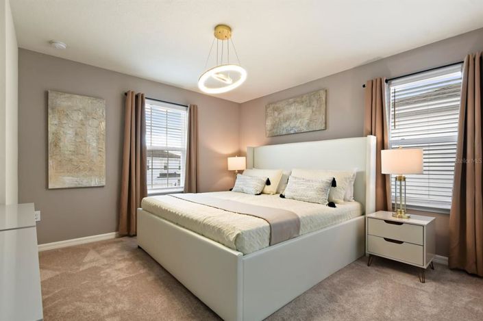 Image No.11-7 Bed Property for sale