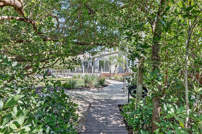 Image No.25-3 Bed Property for sale