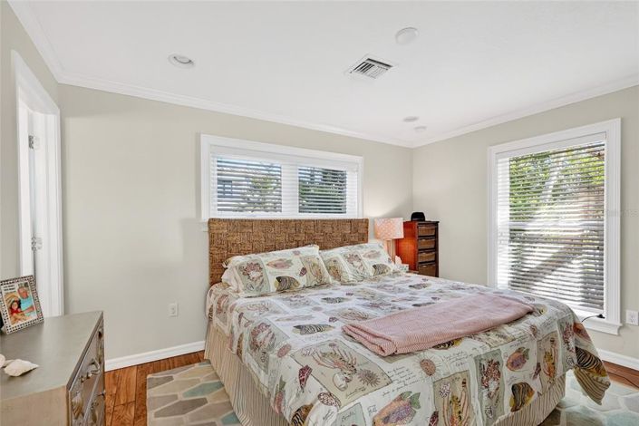 Image No.30-3 Bed Property for sale