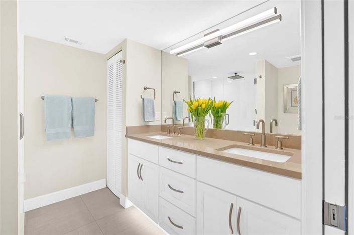 Image No.33-Propriété de 2 chambres à vendre à Sarasota