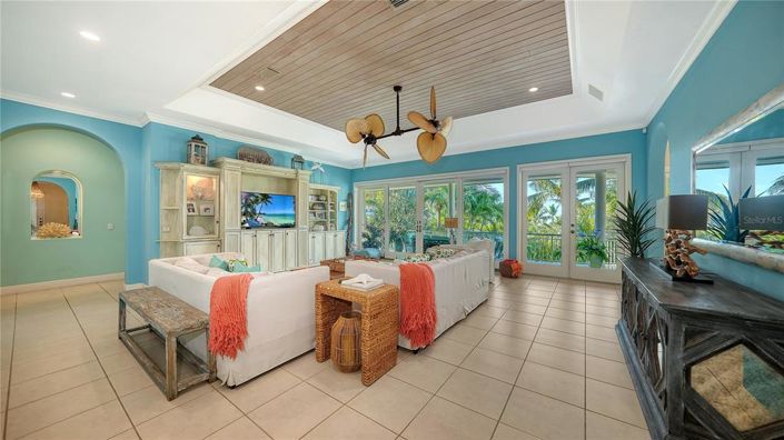 Image No.13-4 Bed Property for sale