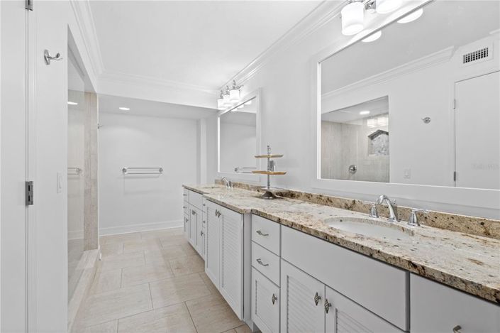 Image No.19-Propriété de 2 chambres à vendre à Sarasota