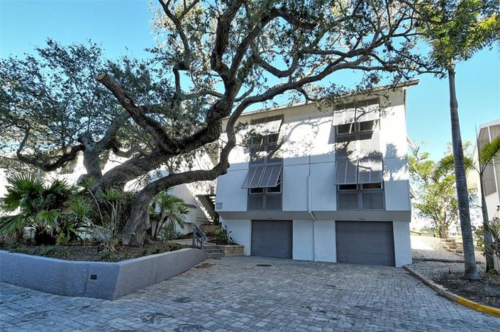 Image No.2-Propriété de 2 chambres à vendre à Sarasota