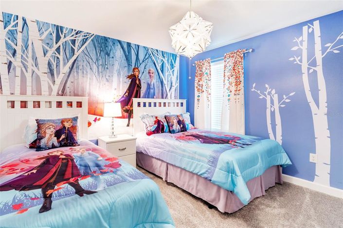 Image No.11-8 Bed Property for sale