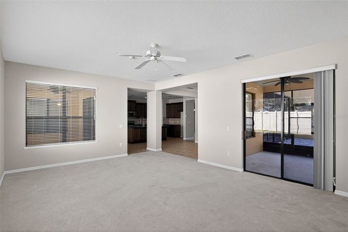 Image No.8-Propriété de 5 chambres à vendre à Kissimmee