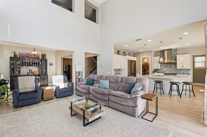 Image No.12-4 Bed Property for sale