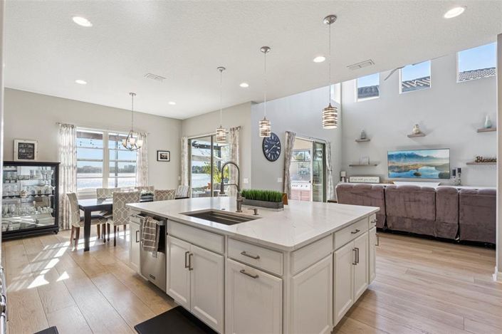 Image No.15-4 Bed Property for sale