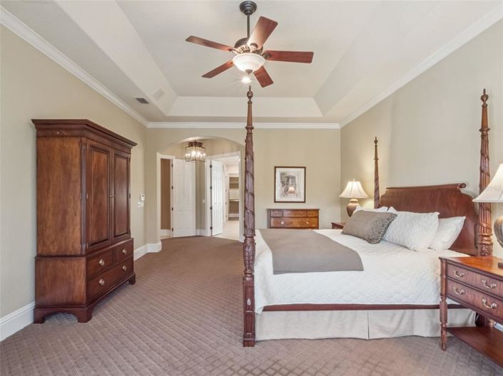 Image No.15-5 Bed Property for sale