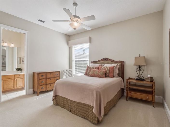 Image No.21-5 Bed Property for sale