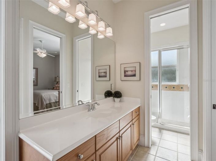 Image No.22-5 Bed Property for sale