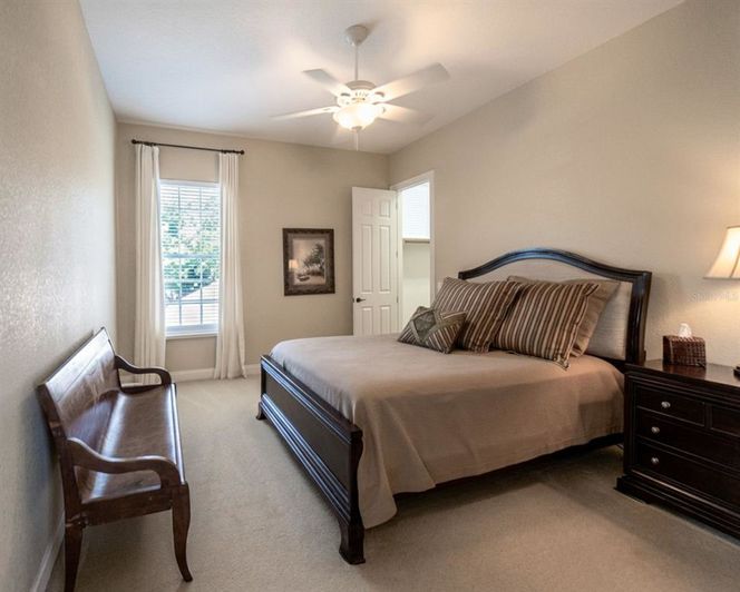 Image No.26-5 Bed Property for sale