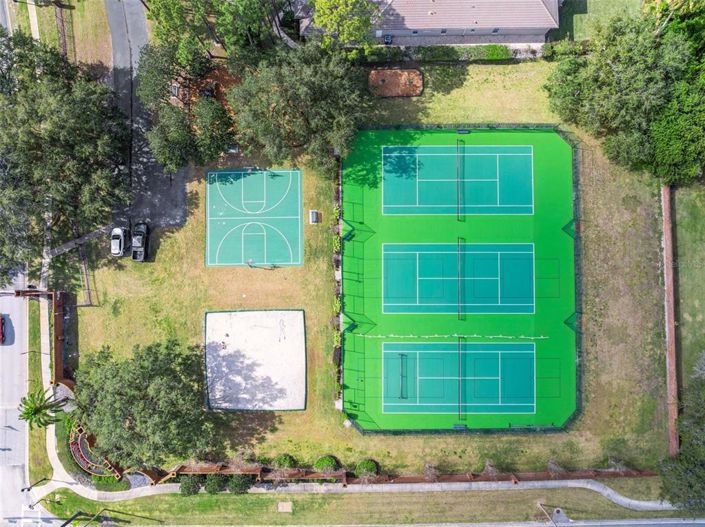 Image No.46-5 Bed Property for sale