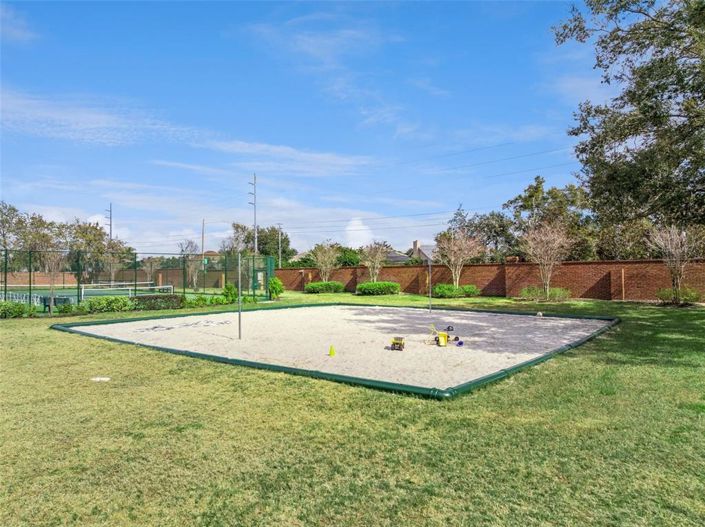 Image No.50-5 Bed Property for sale